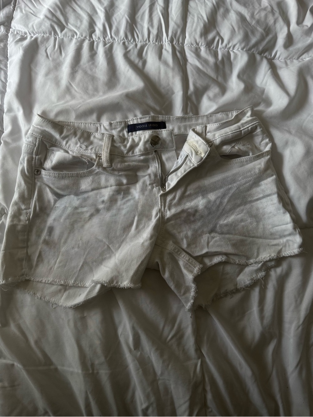 [🕯️] Vigoss White Denim Frayed Cutoff Shorts